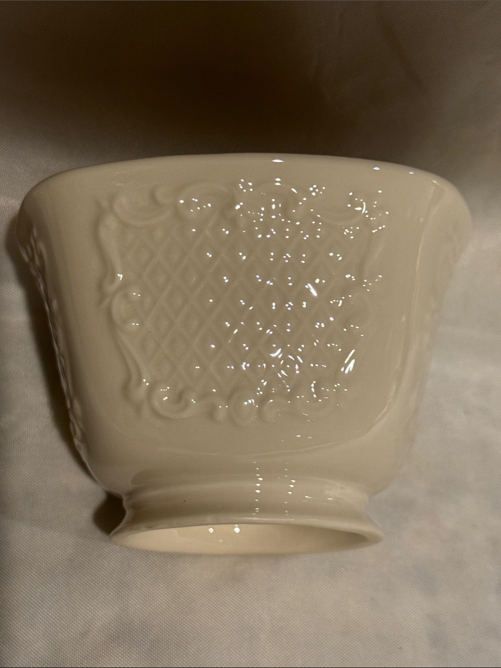 Lenox Cream Embossed Ceramic Planter
